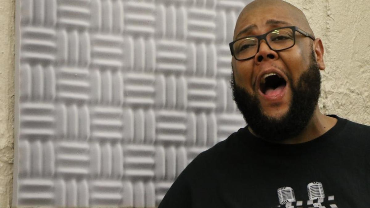 Justin Hoskin, 39, of Collinsville, hits a high note during rehearsals for his upcoming Luther Vandross tribute concert.