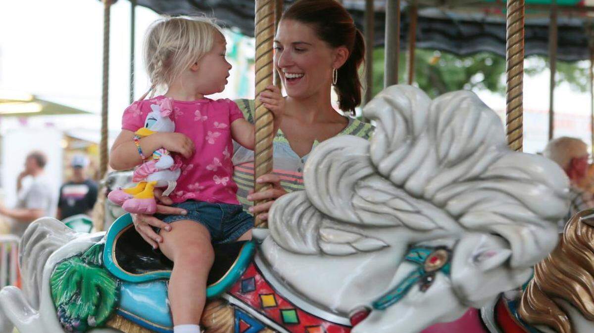 
Jodi Krauss and her daughter Breanna enjoyed last year’s Freeburg Homecoming. The homecoming returns along with a slew of other events in August.
