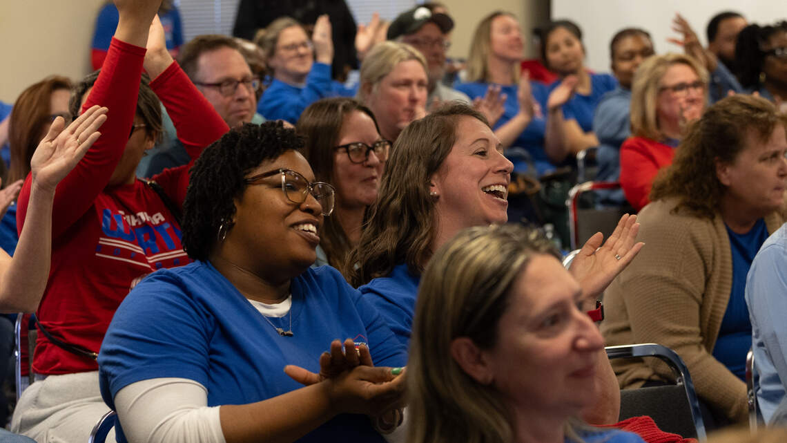 Cahokia school district, union reach tentative agreement after heated negotiation