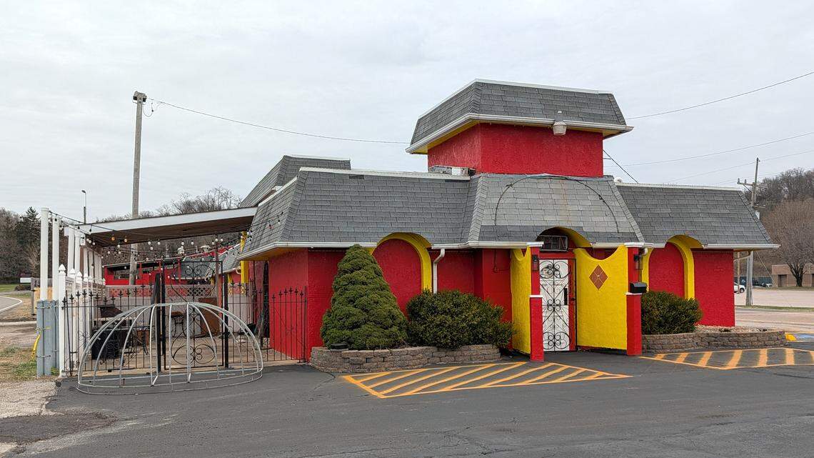 A new restaurant opens soon at former Ramon’s El Dorado site in Collinsville