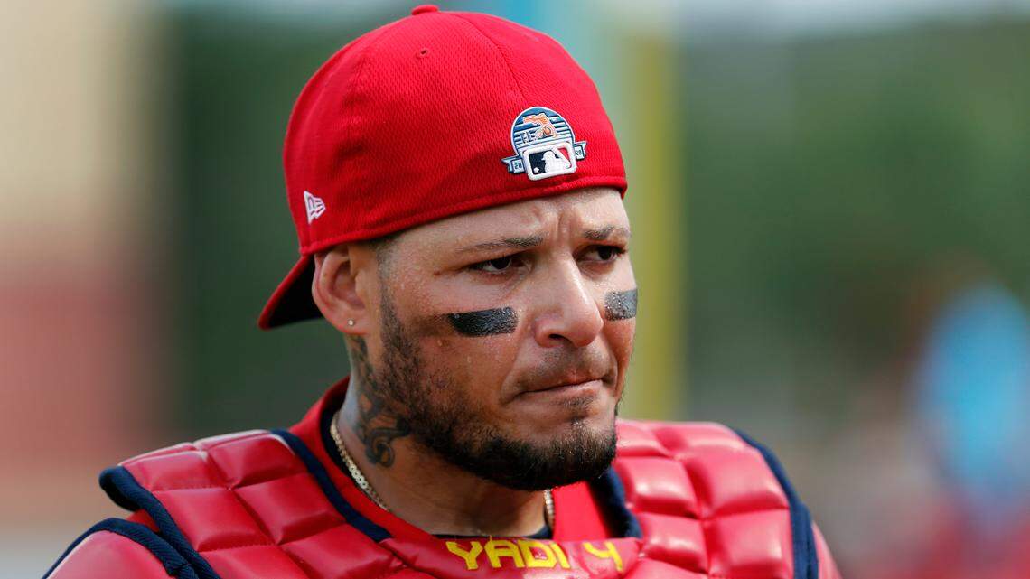 The St. Louis Cardinals can’t lose Yadier Molina because they have no Plan B