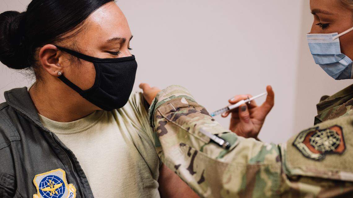 Scott Air Force Base begins COVID-19 vaccinations for Department of Defense personnel