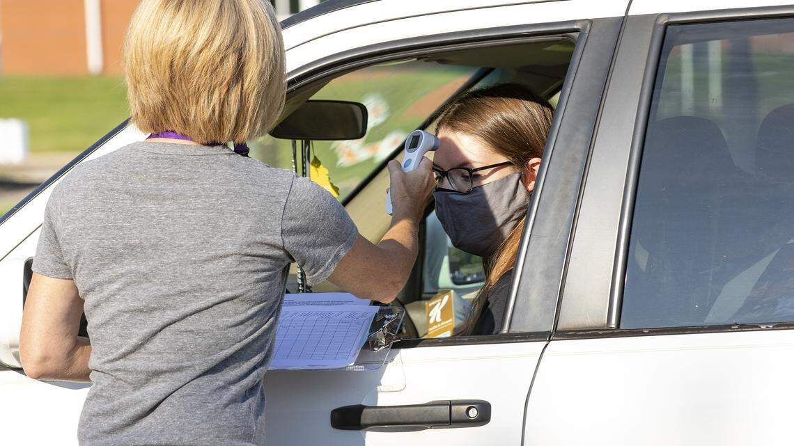 McKendree welcomes students to campus with masks, thermometers and a list of symptoms