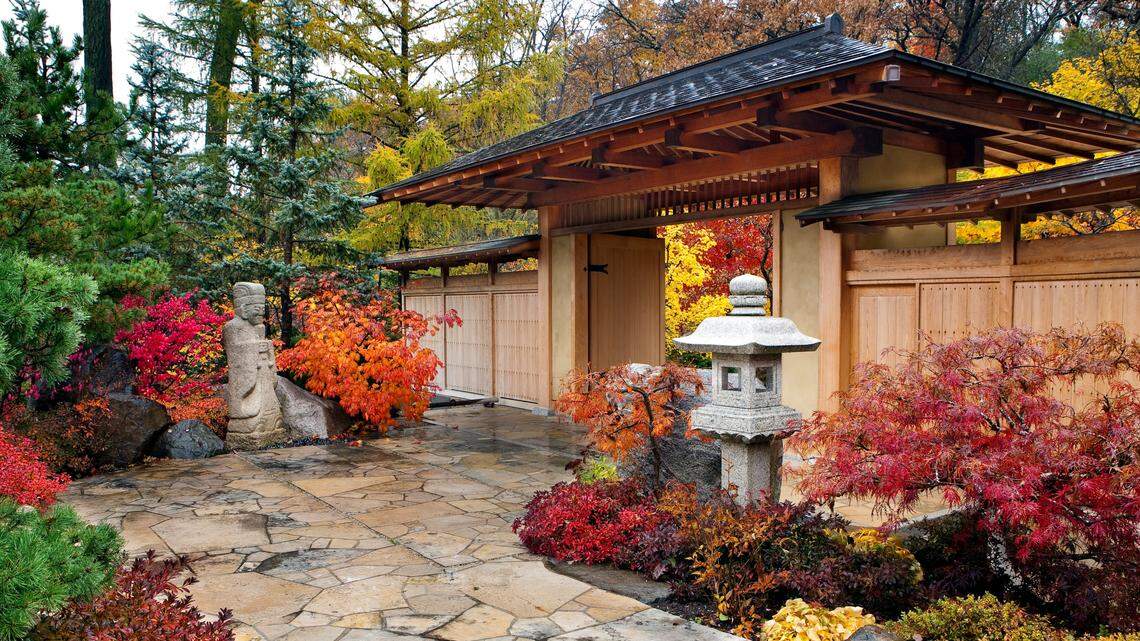 Illinois garden among most beautiful in US. HGTV calls it ‘meditation in motion’