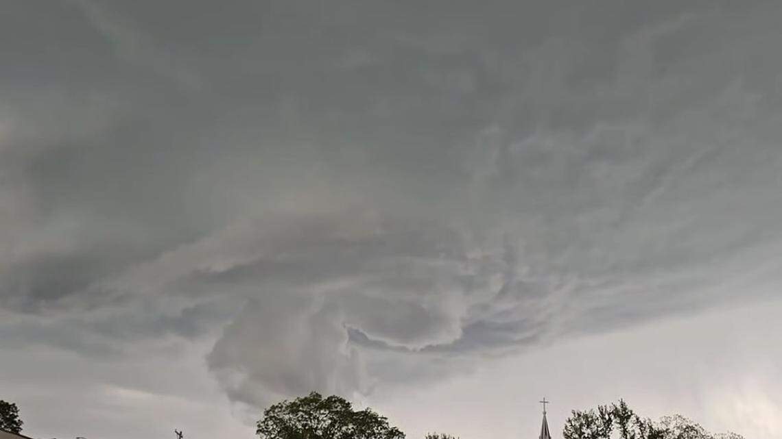 St. Clair County sounded tornado sirens to ‘err on the side of public safety’