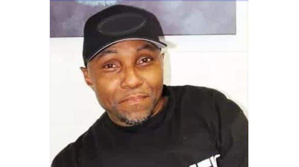 Auxiliary Officer Ricardo Davis fell off the Poplar Street Bridge on Saturday night during a police chase and later died of his injuries.
