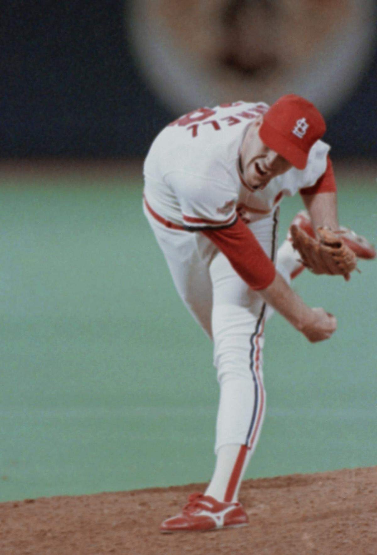 St. Louis relief pitcher Todd Worrell fires one home during the closing innings on Tuesday, Oct. 21, 1987 World Series game with the Minnesota Twins in St. Louis. Worrell got the save as the Cardinals beat the Twins 3-1. (AP Photo/Rusty Kennedy)