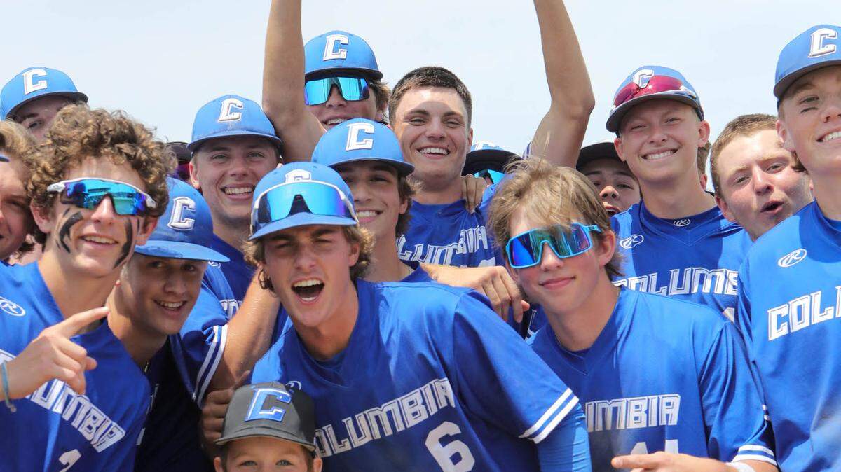 Columbia’s Dominic Voegele celebrates with teammates after defeating Father McGivney 6-3 in the IHSA Class 2A sectional championship game this season. The Arizona Diamondbacks selected Voegele in the 20th round of the Major League Baseball draft Tuesday.