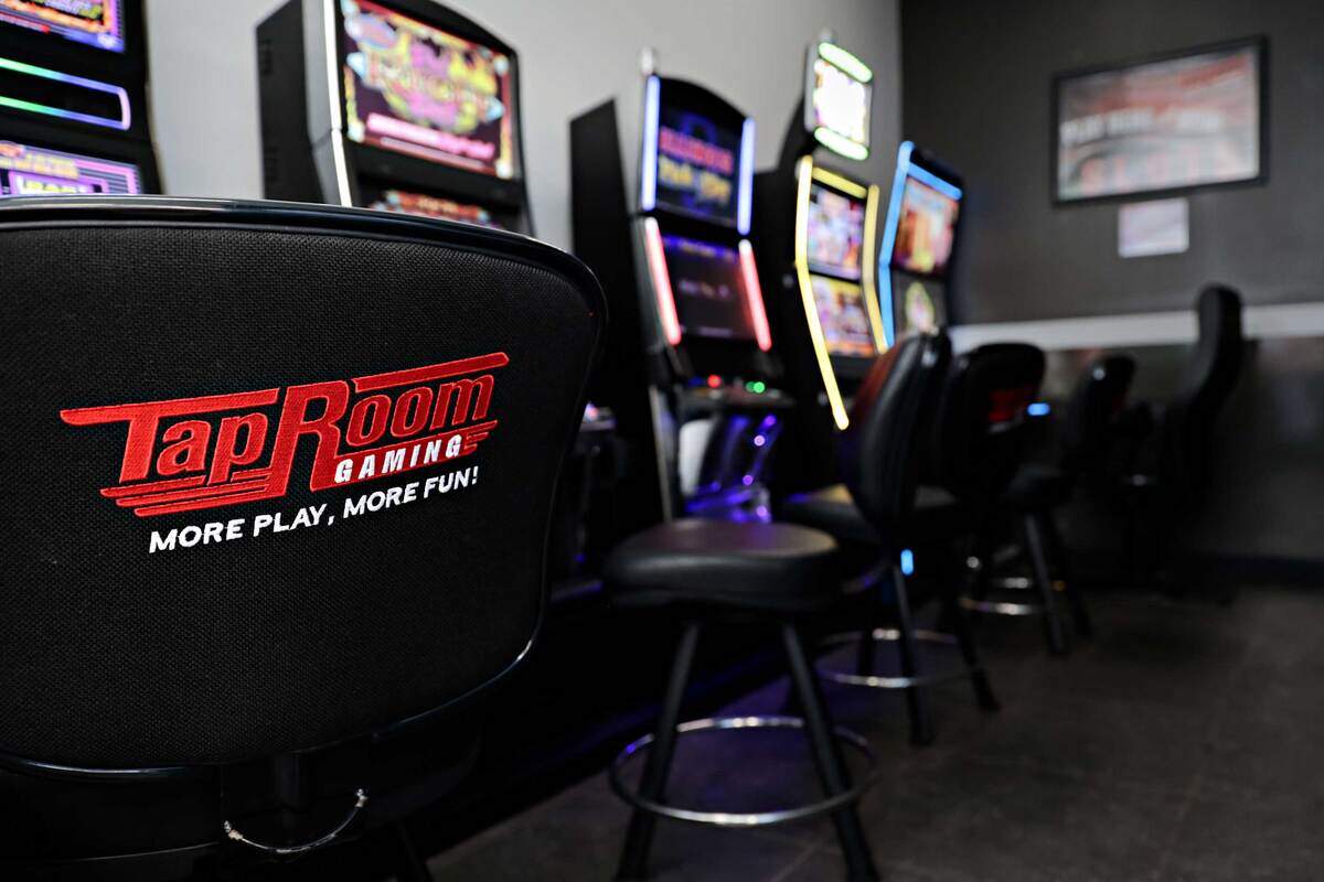 This Thorntons truck stop in Waukegan may look like a regular gas station, but the site has been allowed to act as a truck stop and offer video gambling — even though big rigs could struggle to get gas and it’s nearly five miles from the nearest interstate.