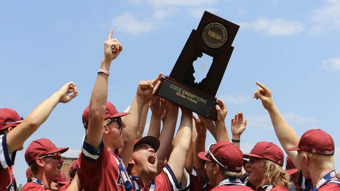 CHAMPS! Biffar’s pitching, powerful offense push Gibault to 1A state crown in Peoria