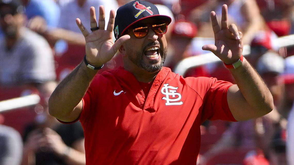 Cardinals, Marmol grapple with unknowns as a new era approaches