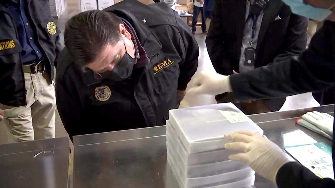 Southwest IL hospitals expect to start vaccinating employees for COVID-19 this week