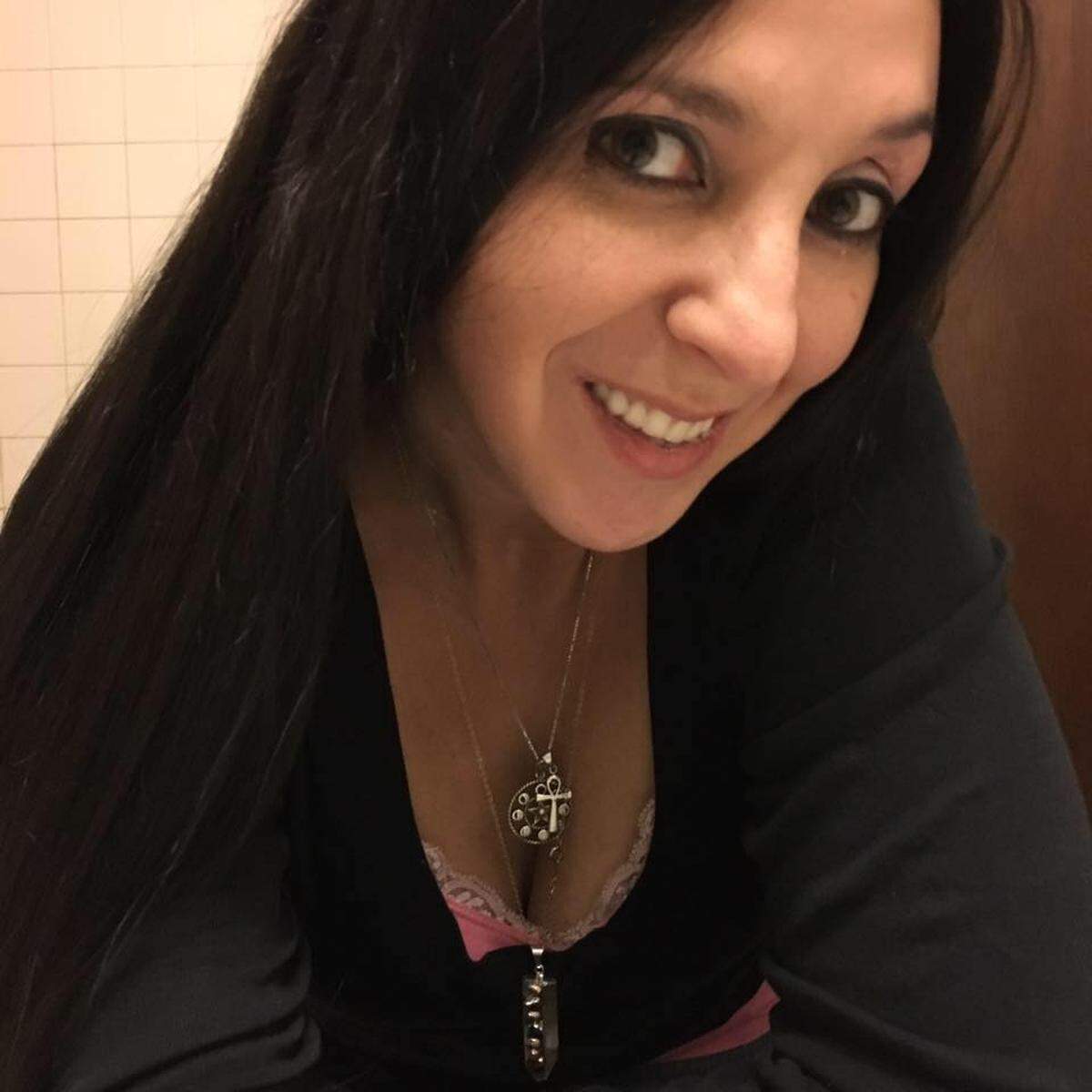 Nicole Voss in earlier photo