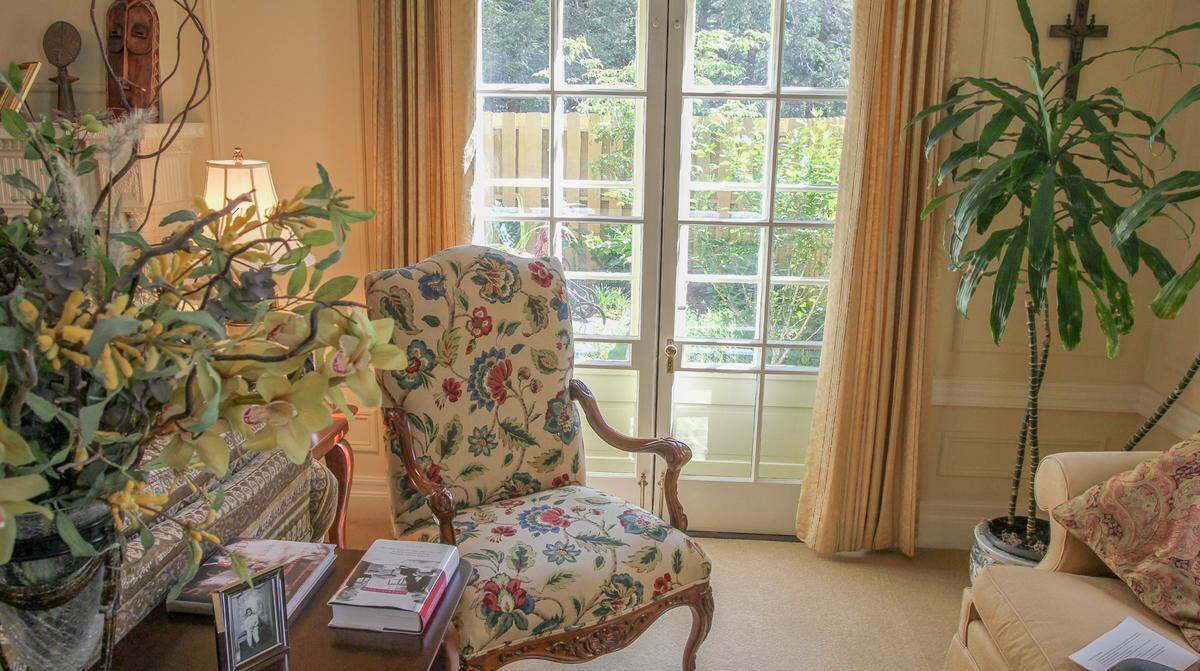 A 2015 photo shows a first floor sitting area in the Belleville bishop’s mansion during the time Bishop Edward Braxton lived there.
