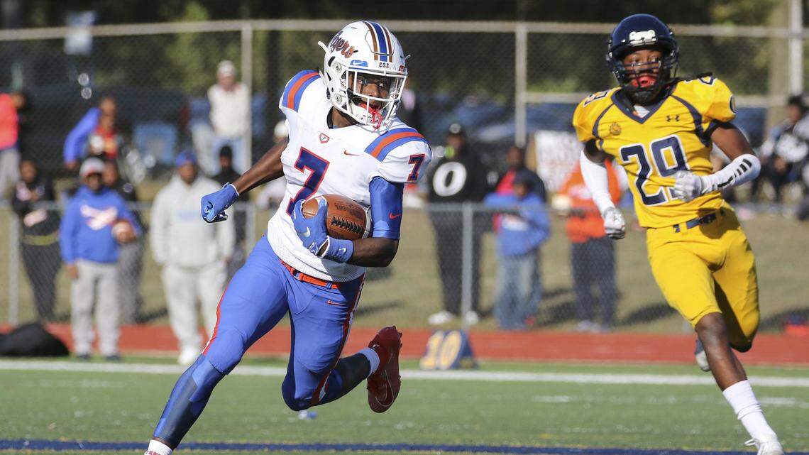 East St. Louis receiver gets scholarship offer from SEC super powers