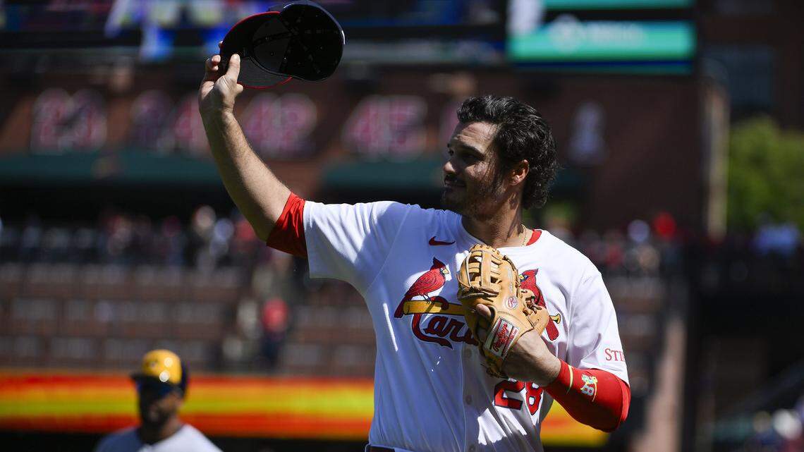 Cardinals finally reach trade deal to move Arenado