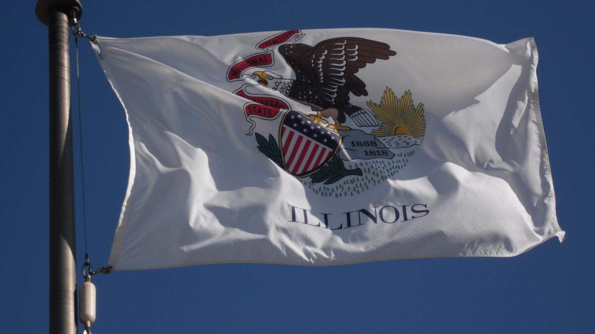 Illinois residents will soon get to vote to retain the state’s current flag, return to a previous version or adopt a new design.