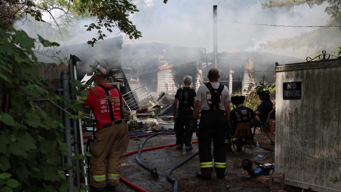 Wednesday morning fire destroys Collinsville home