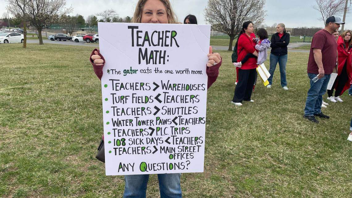 In packed room, Edwardsville school board votes to dismiss 16 teachers for next year