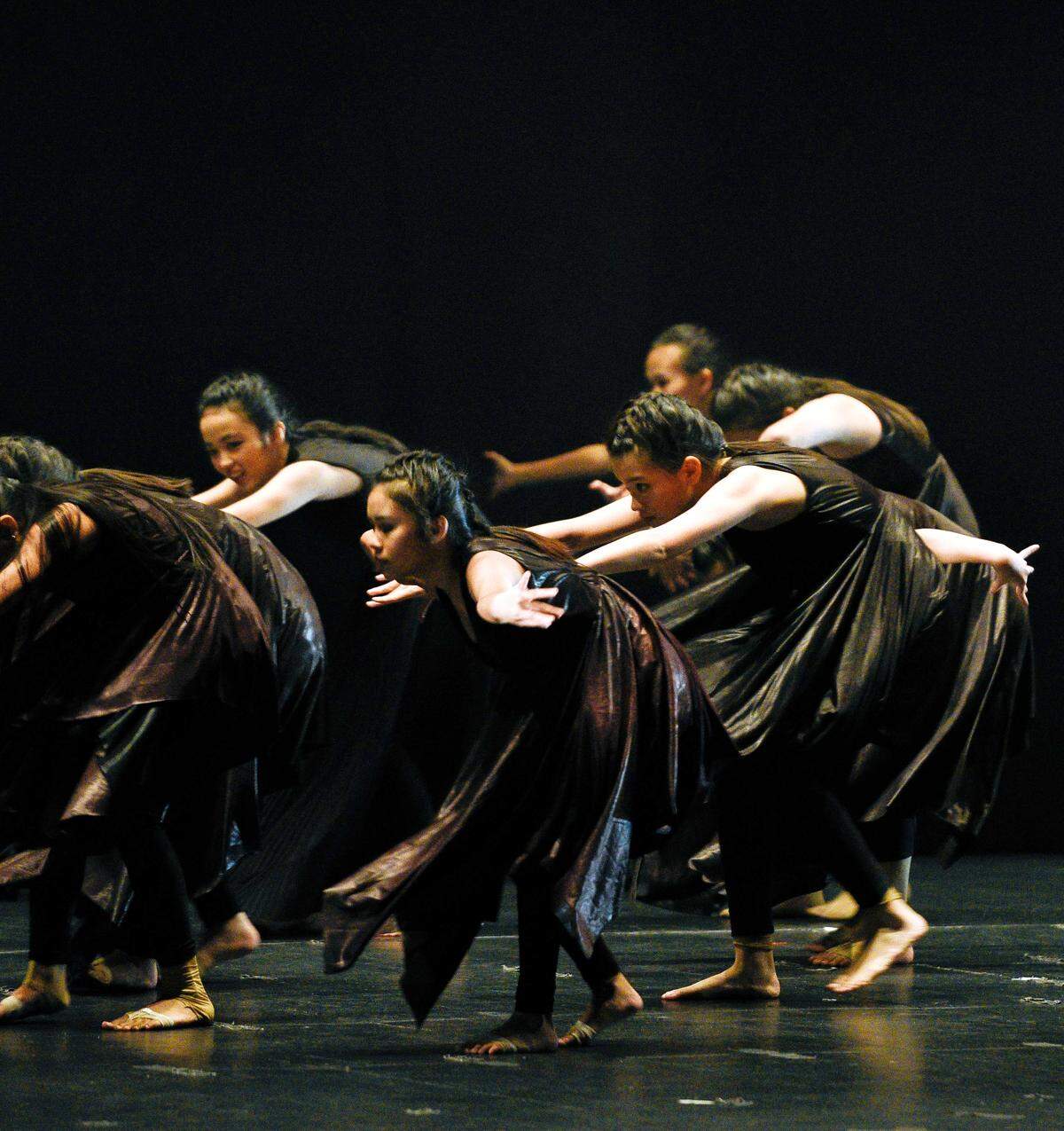 Enjoy an evening of modern dance with Perpetual Motion Saturday at the Jacoby Arts Center in Alton.