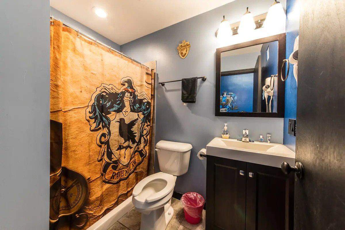 This “Hogwarts Dorm” themed Airbnb is located in downtown St. Louis.