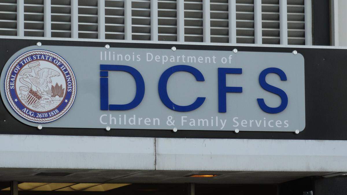 DCFS faces federal suit alleging that state wards are being held in juvenile detention centers without medicine or education beyond their release dates.