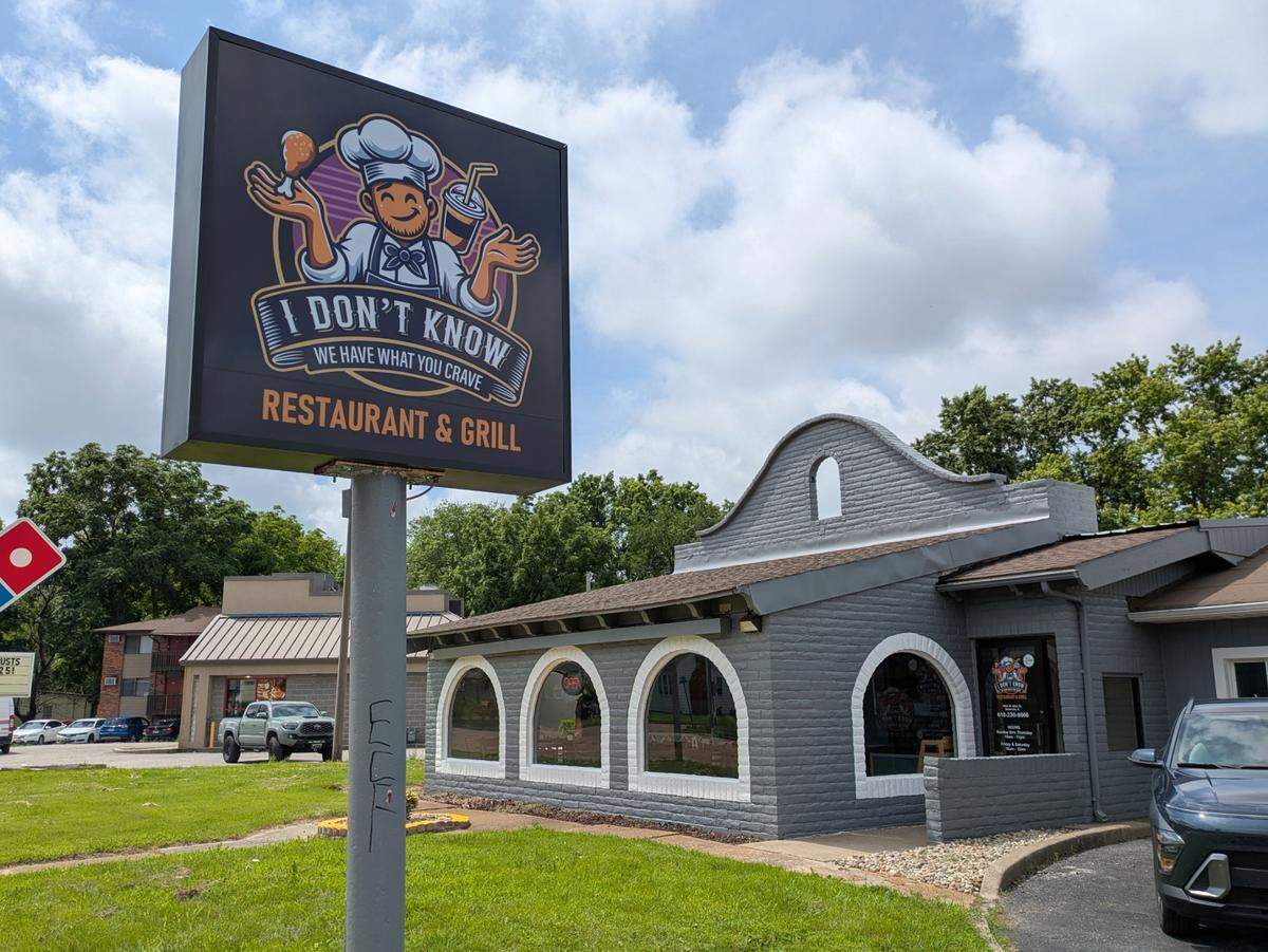 I Don’t Know, located at 4004 W. Main St. in Belleville, offers a combination of American, Middle Eastern and Mediterranean fare.