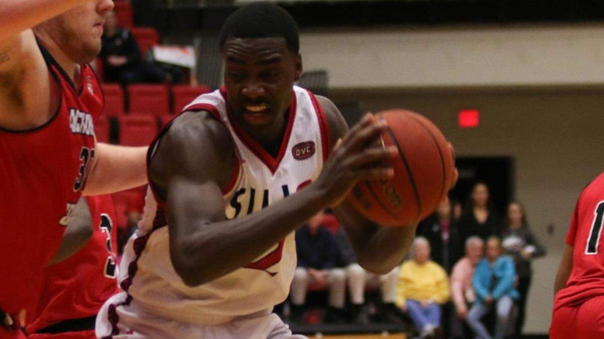 Brandon Jackson drives to the basket in SIUE’s preseason win over Kentucky State.
