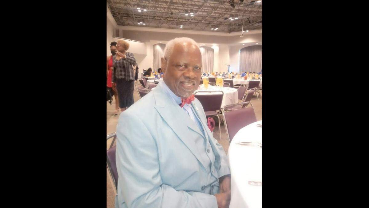 Michael Holliday Sr.