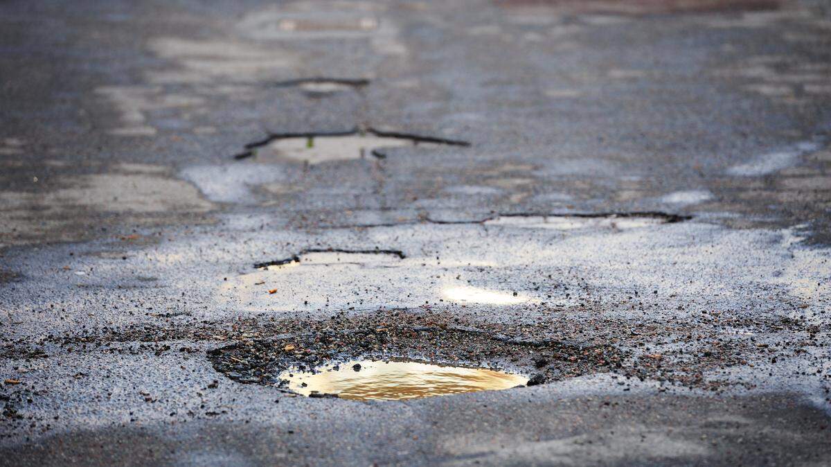 The city of Belleville launched a new app and process to report potholes and other roadway concerns. Here’s what you need to know.