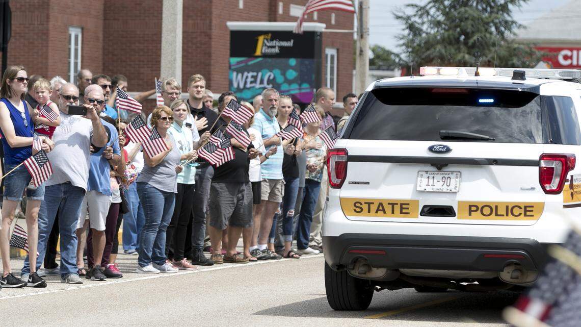 Mayor says city is proud of slain Illinois State trooper, as ‘son of Waterloo’ returns home