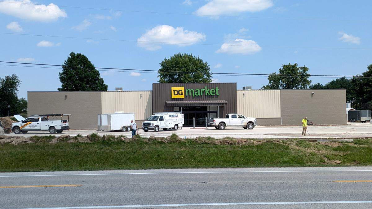 DG Market at 702 S. Main St. in Smithton