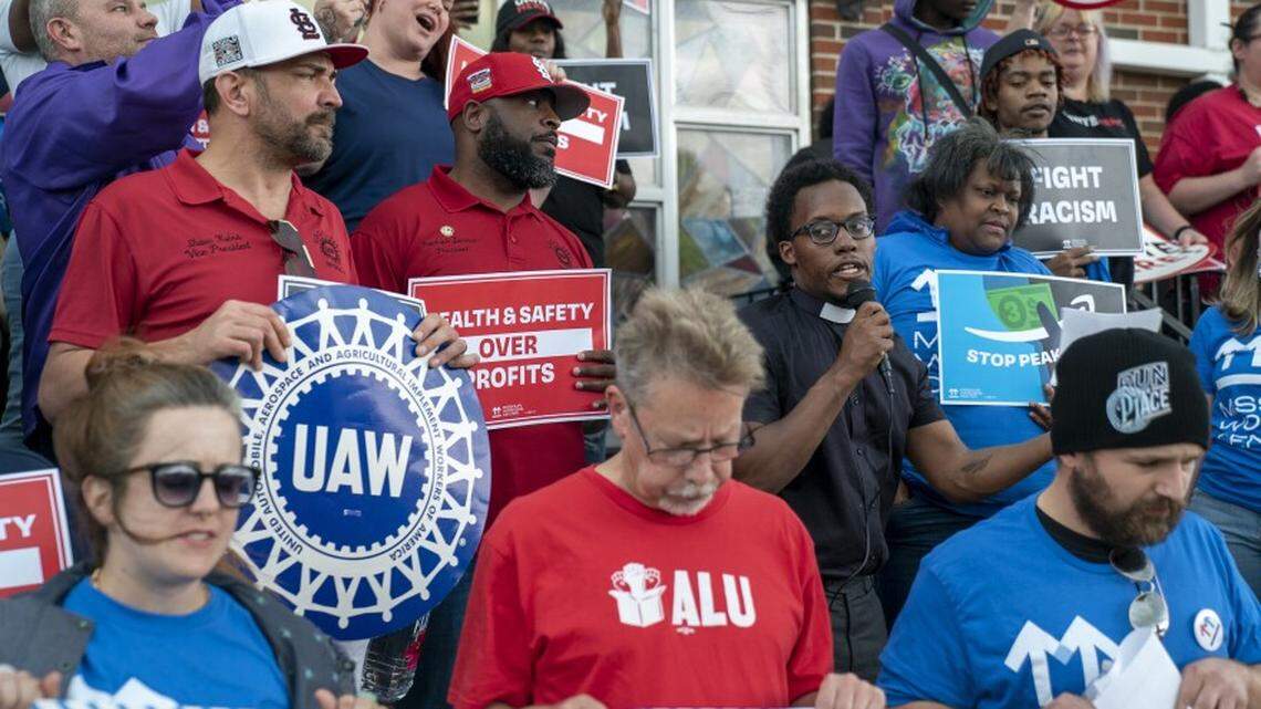The Rev. Aaron Rogers leads a rally for safer working conditions at St. Louis region Amazon facilities in Hazelwood on Wednesday. Amazon workers say safety during extreme weather events hasn’t improved in the months since six workers died at a warehouse in Edwardsville.