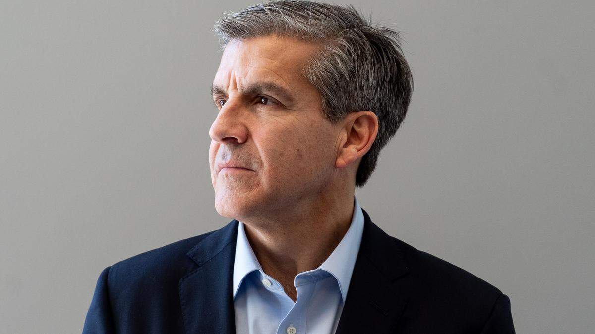 Ted Dabrowski, pictured on Wednesday, Jan. 21, 2026, at St. Louis Public Radio’s headquarters in Grand Center, is a Republican wanting to unseat incumbent Democratic Gov. JB Pritzker.