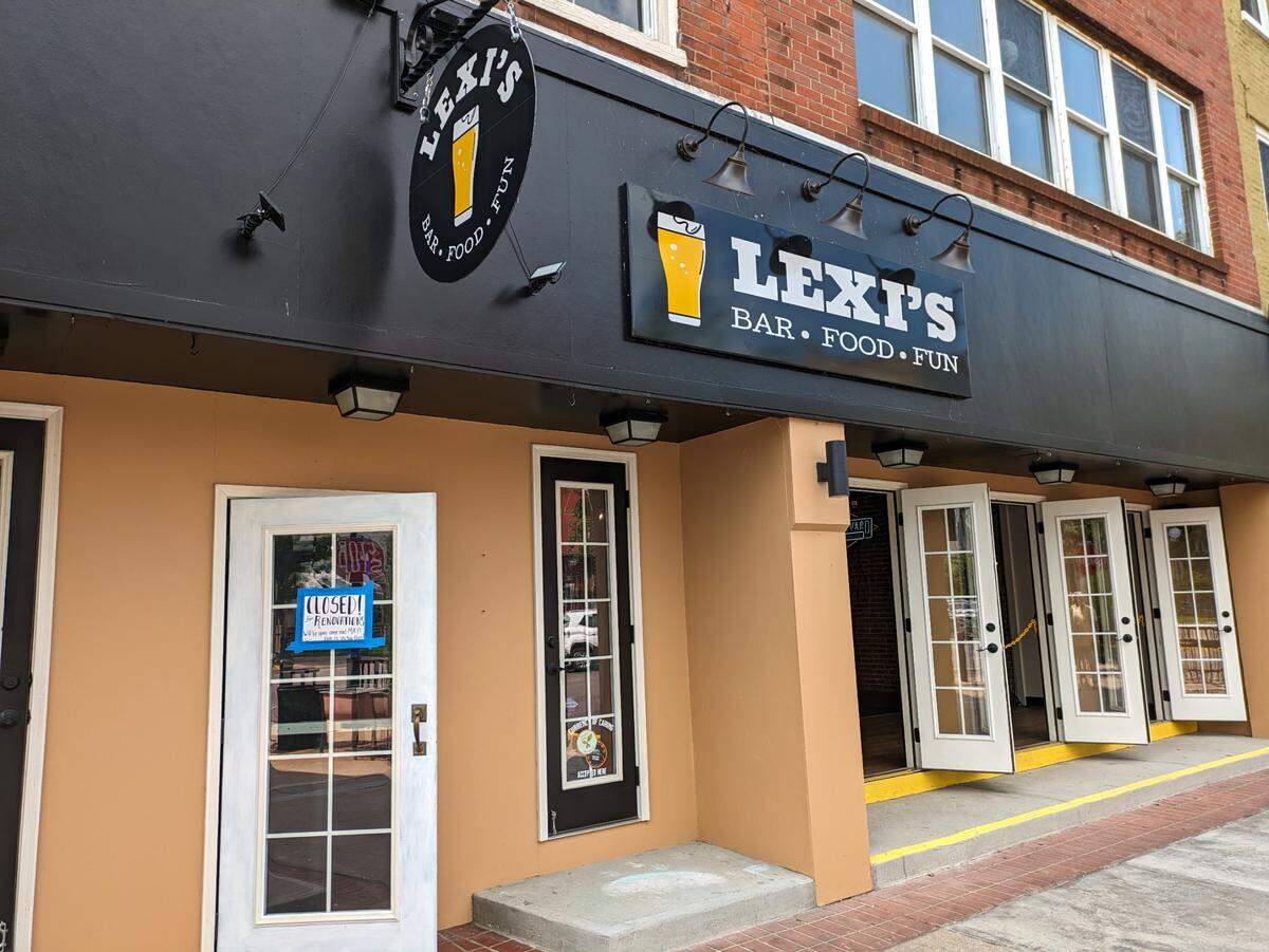 The signs for Lexi’s Bar, Food & Fun were recently removed.