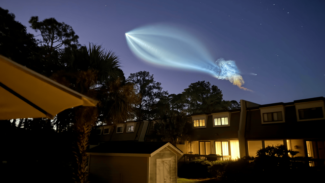 Jellyfish-shaped orb over South Carolina appears to have come from 300+ miles away