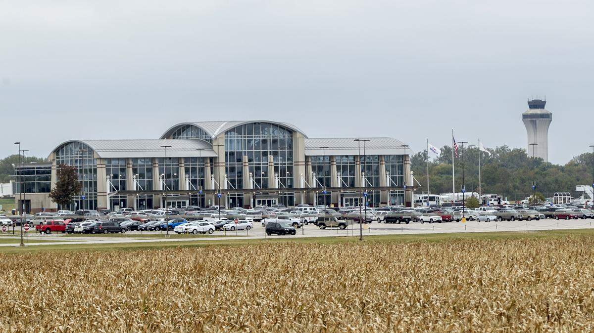 The passenger terminal and joint use tower at MidAmerica Airport in Mascoutah, Illinois.