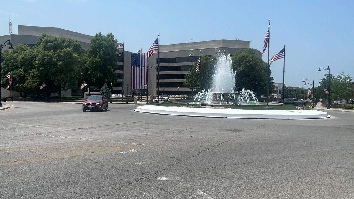 Work to replace water mains in downtown Belleville will begin on June 5, which will lead to road closures around the Public Square. Commuters will have to find alternate routes, officials say.