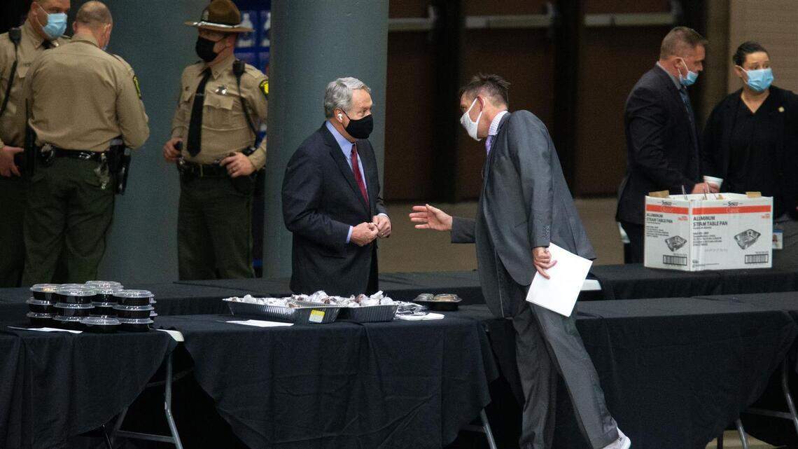 Illinois lawmakers prepare for shortened 2022 session due to surge in COVID-19 cases