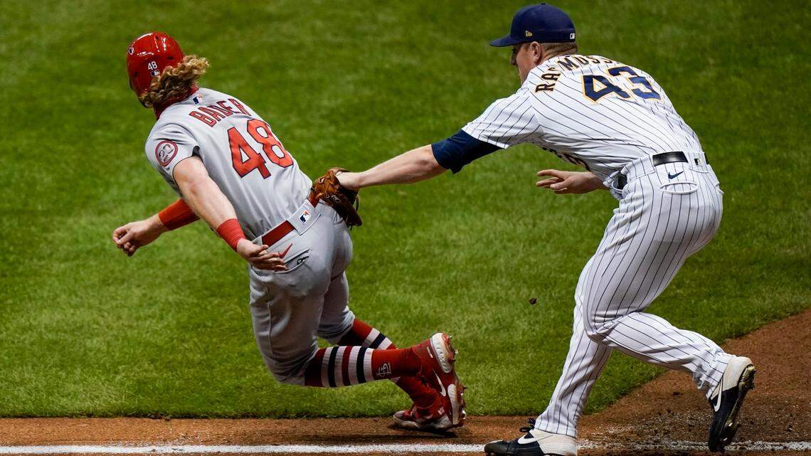 The St. Louis Cardinals have a lousy offense, so they should steal more bases
