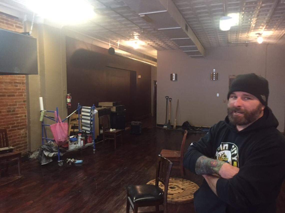 Bennie Parr Jr. plans to open Bennie's Pizza Pub at 124 E. Main St. in downtown Belleville in June. The pizza by the slice pub will take over the space once occupied by the Righteous Pig barbecue restaurant.