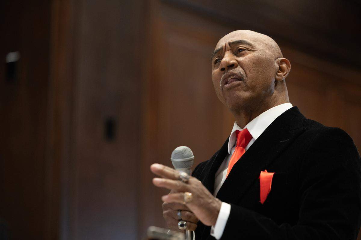 Ronald Thomas, one of the first residents of the New Broadview apartment complex, speaks to a crowd of locals and legislators during the facility’s grand opening on March 28. “It reminds me of the resorts I used to frequent,” Thomas remarked.
