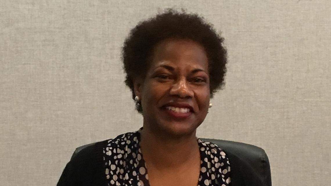 New Ward 5 Alderman Gwen Randolph takes her seat.