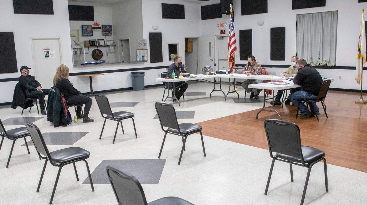 Fire Chief Jerame Simmons speaks to board members during a meeting of the Prairie Du Pont Fire Protection District, based in East Carondelet.