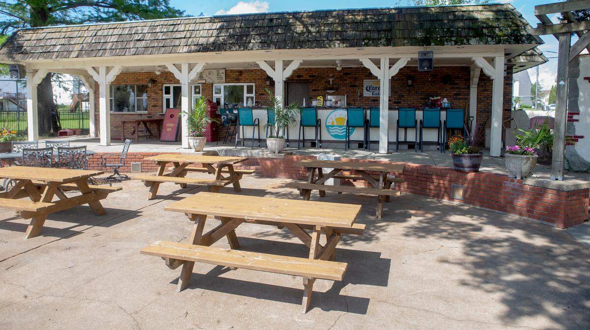 Westhaven Pool and Tennis Club in Belleville, which is reopening next weekend, has a brick concession stand and outdoor covered bar with patio seating. It will serve pizza, burgers, hot dogs, wraps and chicken tenders to start.