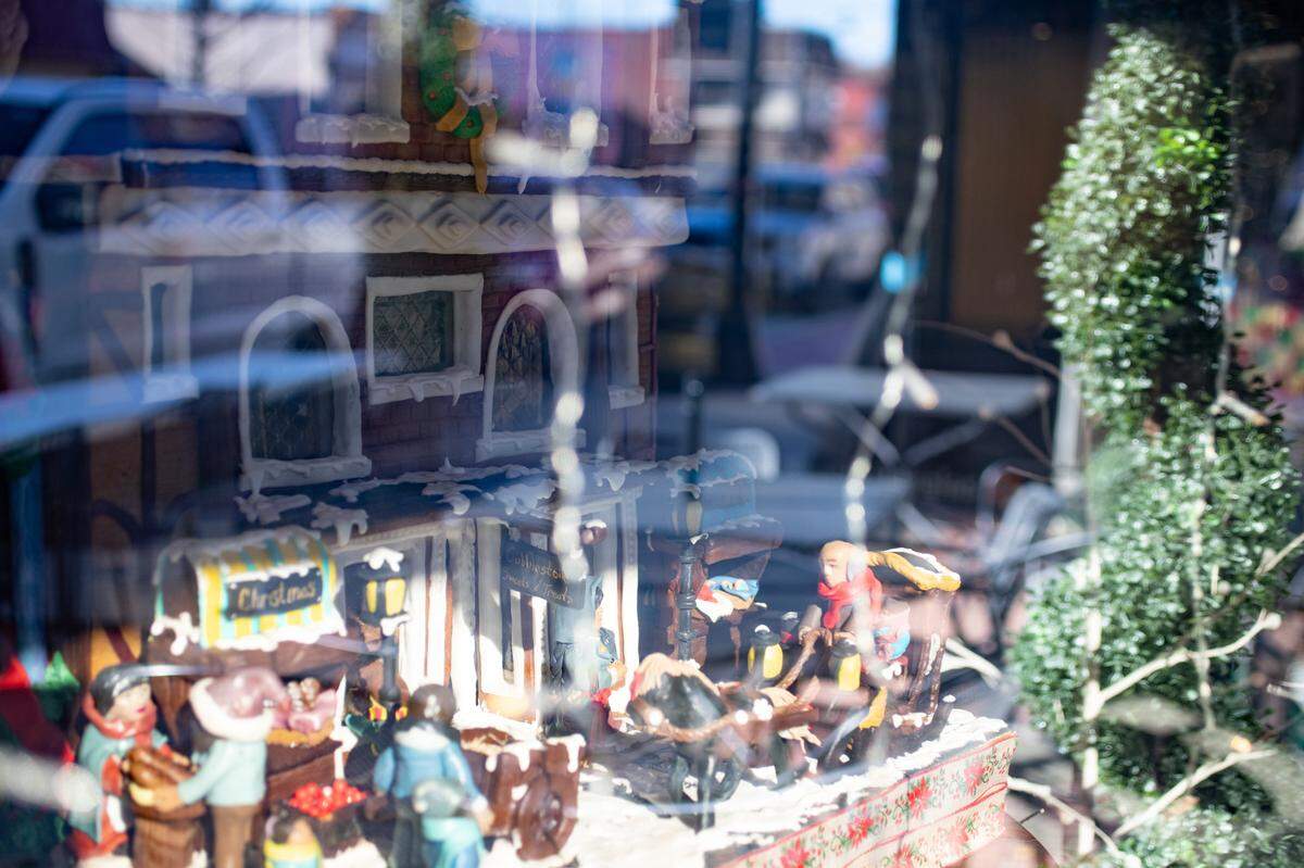 Gingerbread house by Vanda Loughary, placed at Eye on Design at 309 E. Main St.