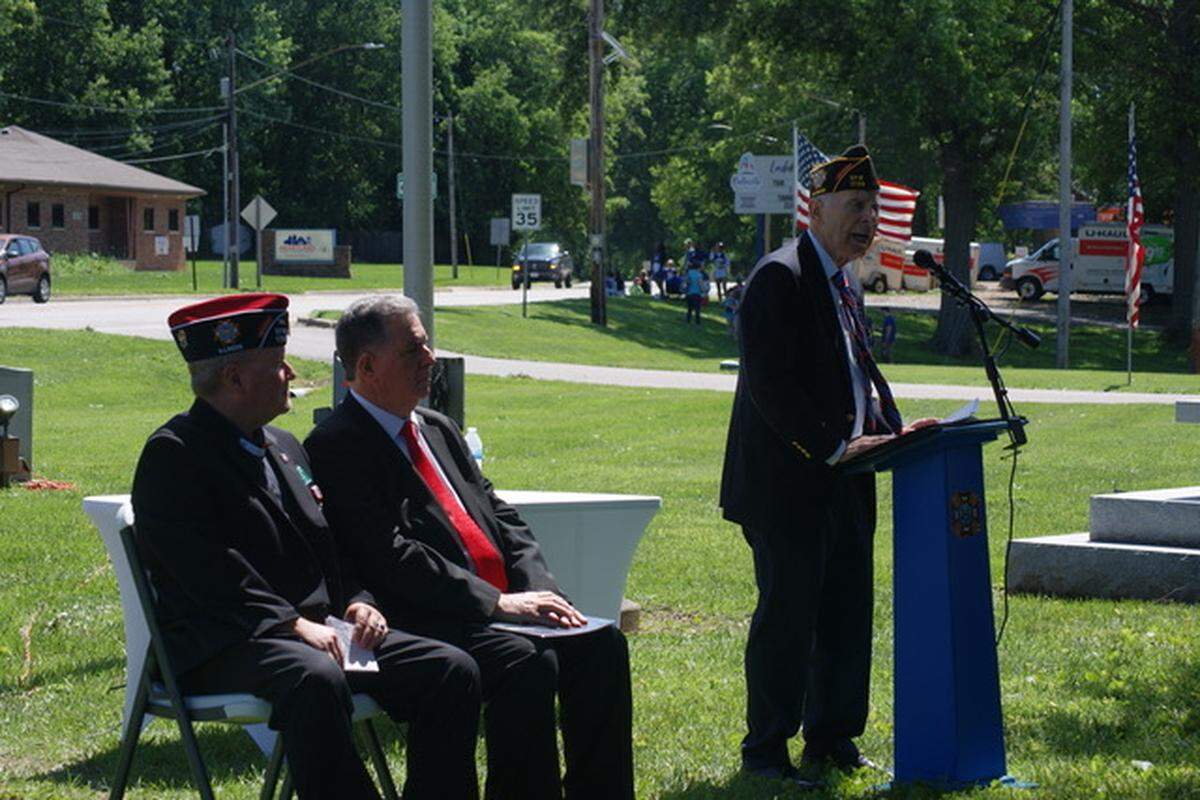 Retired U.S. Army Maj. Gen. William Enyart of Belleville, right, speaks during the Belleville Memorial Day Ceremony at Walnut Hill Cemetery Monday morning. Enyart was the commander of the Illinois National Guard from 2007 to 2012 and he served two years in the U.S. House as a representative.