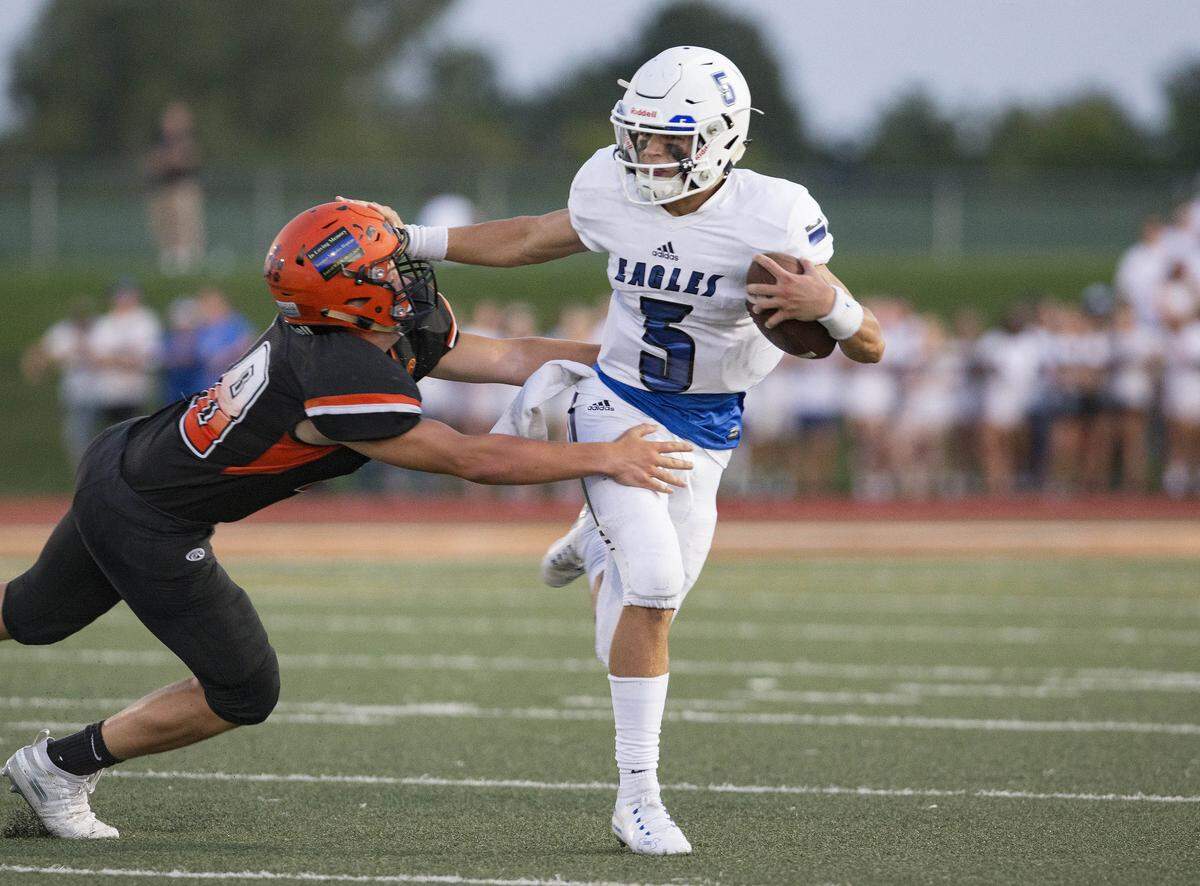Columbia’s Nic Horner evades a Waterloo tackler during a game earlier this season. The undefeated Eagles are seeded second in their half of the Class 4A bracket and will host 15th seeded Roxana (5-4) in the upcoming IHSA postseason.