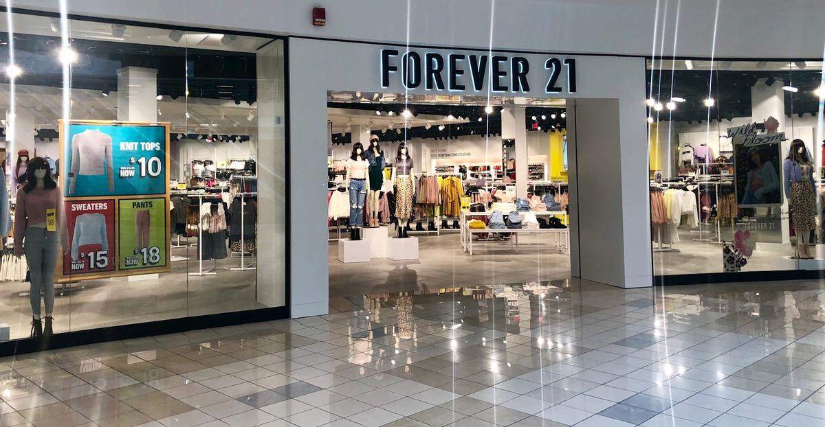 Forever 21 was one of about 40 stores and kiosks that reopened Monday at St. Clair Square shopping mall in Fairview Heights.