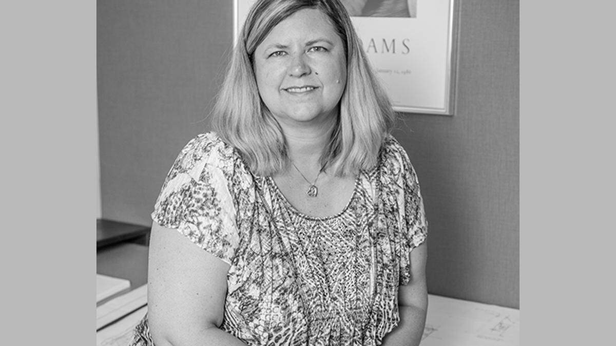 Virginia (Gina Aldridge) Hofer, candidate for Dupo 196 School Board